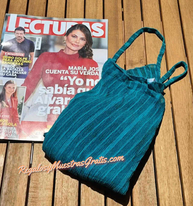 Regalos Revistas Agosto 2024 Lecturas Vestido Tela