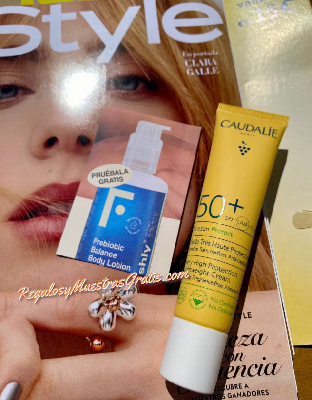 Regalos Revistas Junio 2025 Instyle Freshly Muestra