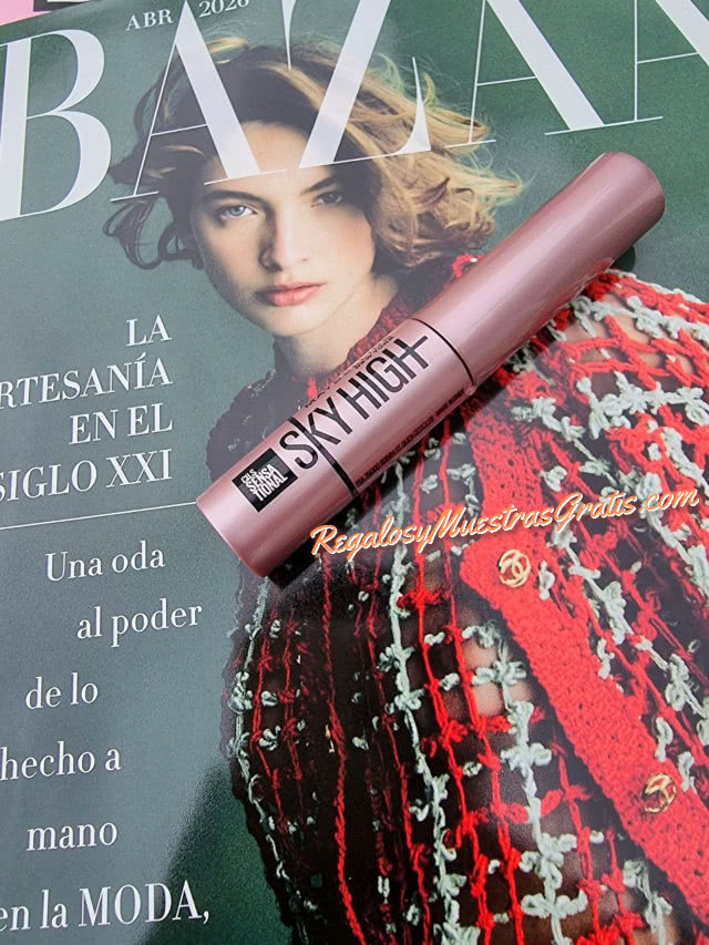 Regalos Revistas Abril 2026 Harpers Bazaar Maybelline Sky High